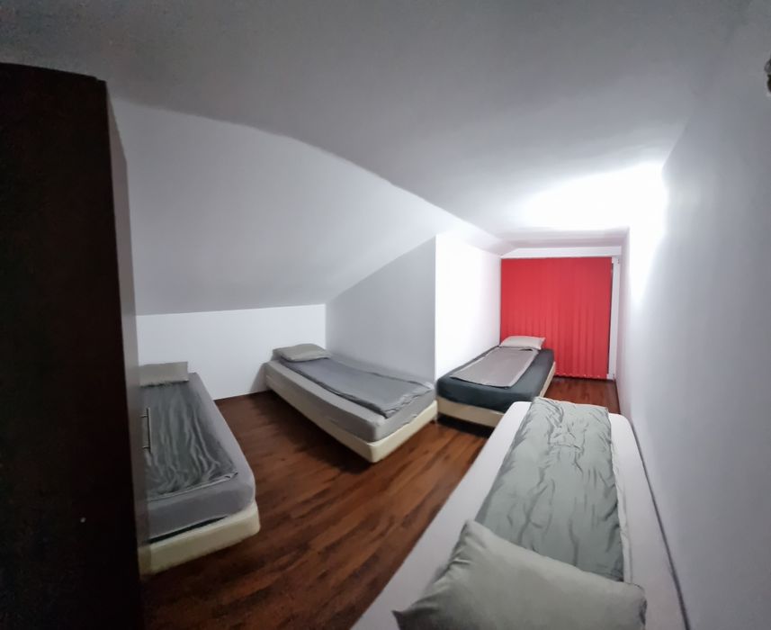 Cabana de inchiriat in Cheile Valisoarei !!! Libera de Revelion  !!!