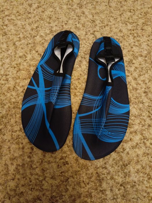 Продам новые караловые тапочки