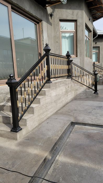 Darvaza reshotka naves perela setelaj zabor