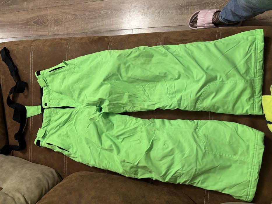 Urgent! Costum ski pt copii
