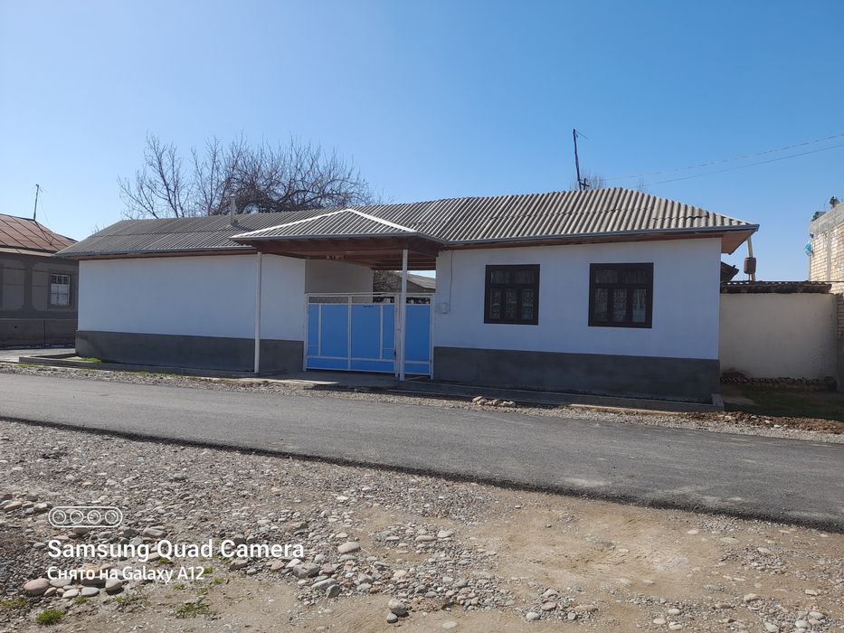 Срочно уй сотилади 14 сотх идеалный хамма шаройти бор келишилади