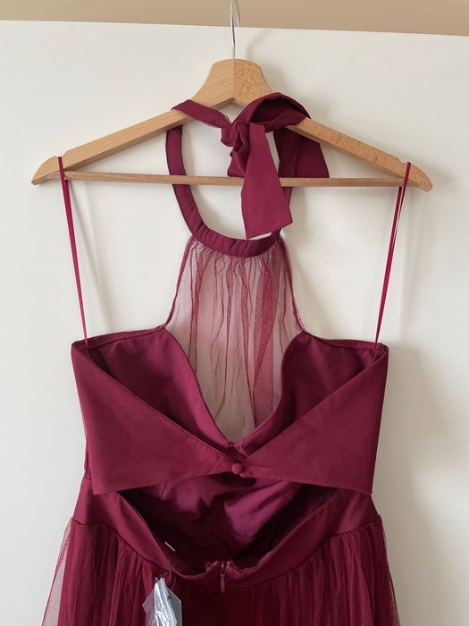 Чисто нова с етикет червена рокля размер С