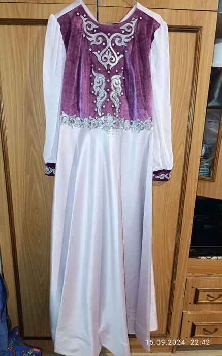 Продам женскую одежду