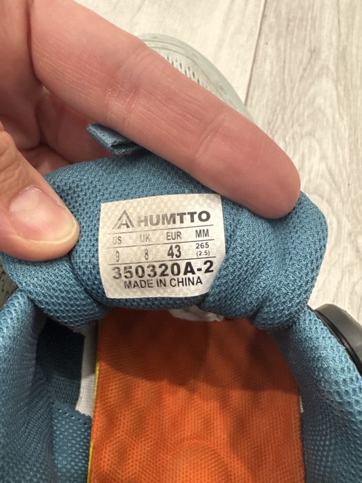 Продам кроссы  HUMTTO