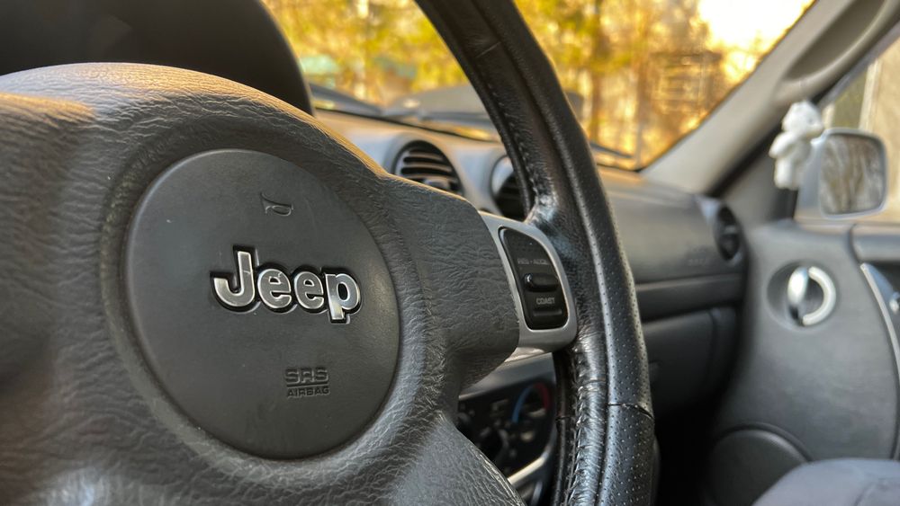 Jeep Liberty, 2002 года