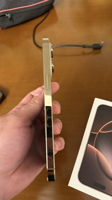 Iphone 14 pro max Gold