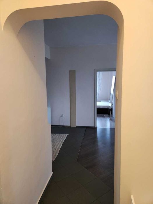 Дава се под наем Тристаен апартамент в София, Оборище - 125 кв.м за 1246 € - Снимка #6