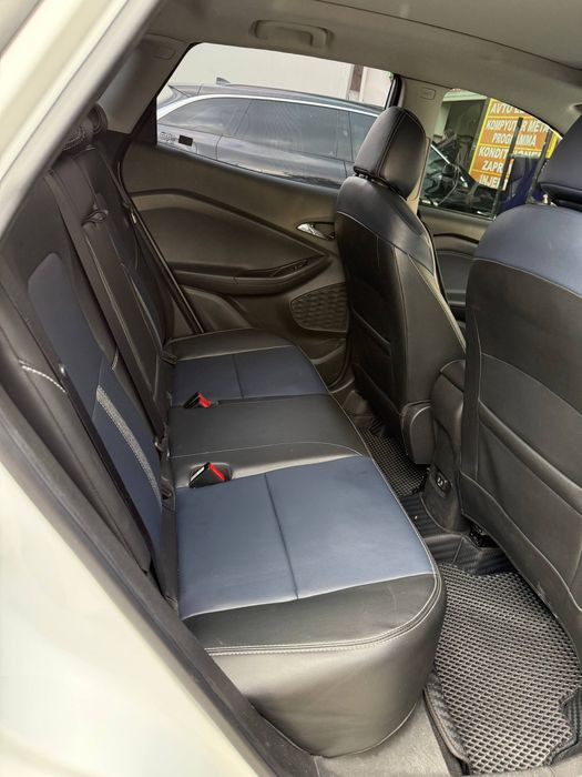 Tracker Premier Треккер 2023