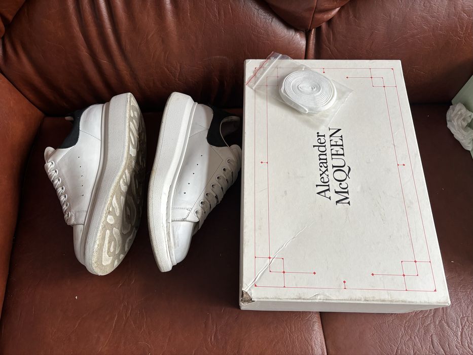 Alexander Mcqueen white full box