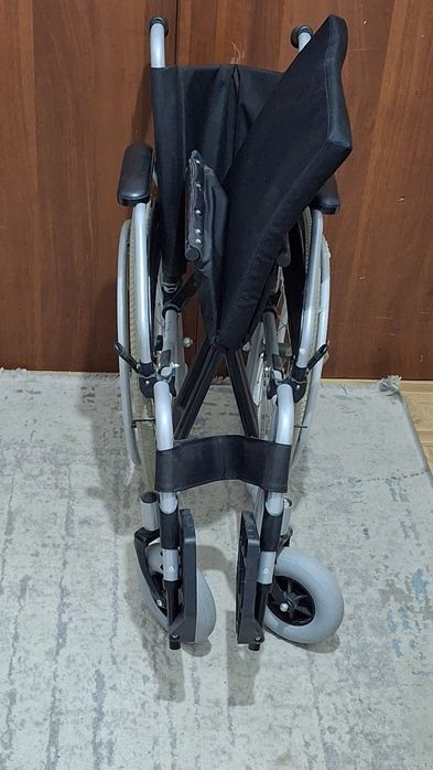 Инвалидная коляска