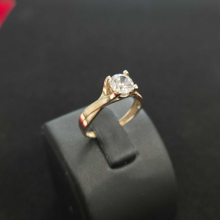 Inel Aur 14K - 2.45 grame / 946 lei ( B32423.1 / Ag28 )