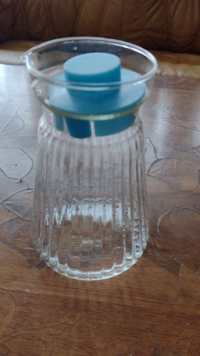 Кани  и термоси от стъкло