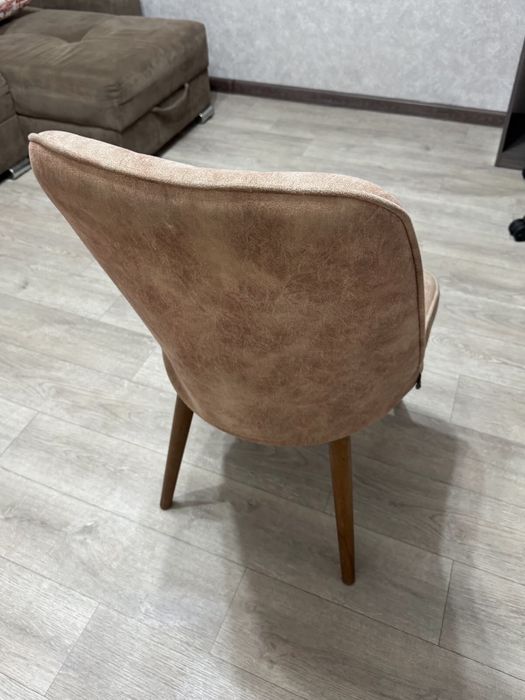 Продам б/у стулья
