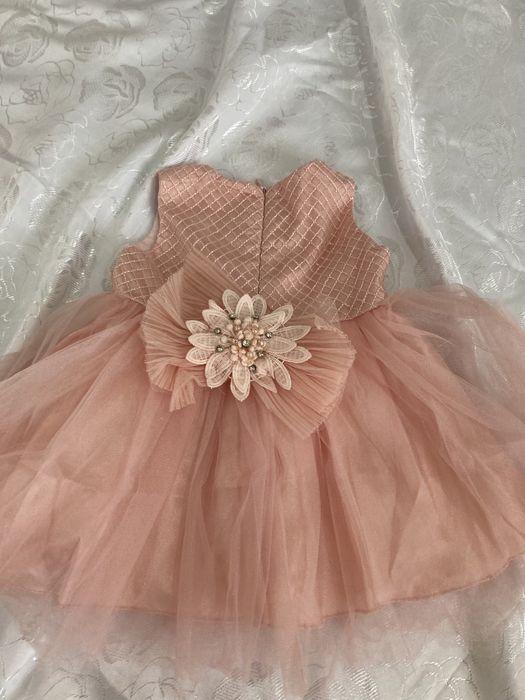 Детское розовое платье