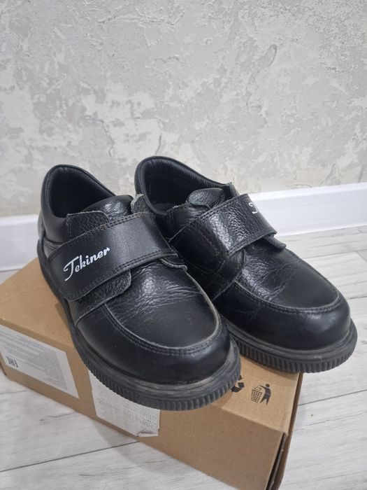 Продам детские кожанные туфли