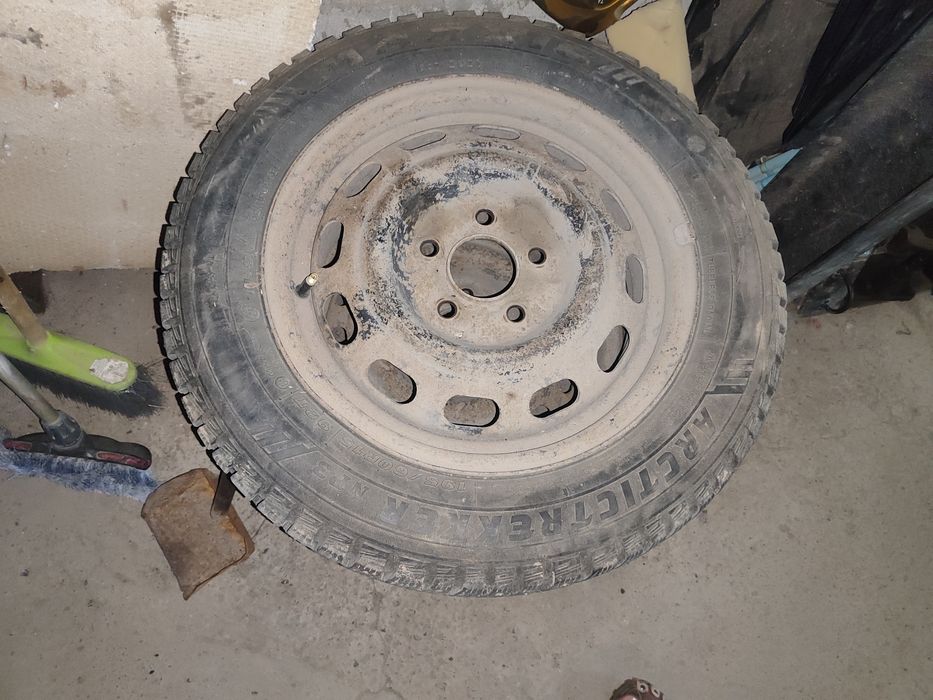 Продам шины зимние