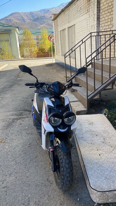 Продам бумер 150 куб