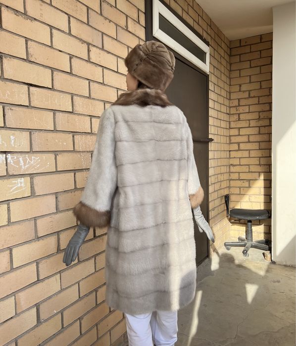 Норковая шуба вместе с шапкой!