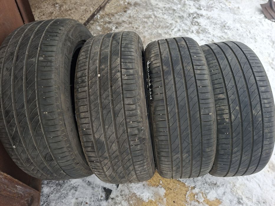 Продам шины. 215/55/17 мишелин