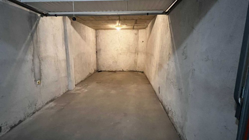 Гараж под наем - до голяма БИЛА, кв. Възраждане, ул. Дравска епопея