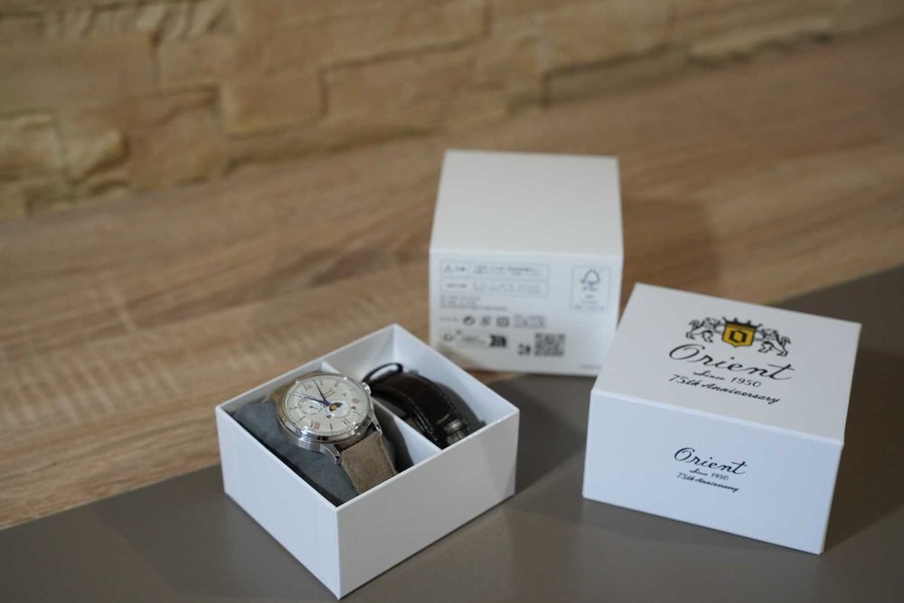 Ceas Bambino editie limitata 75th Anniversary automatic Sun & Moon