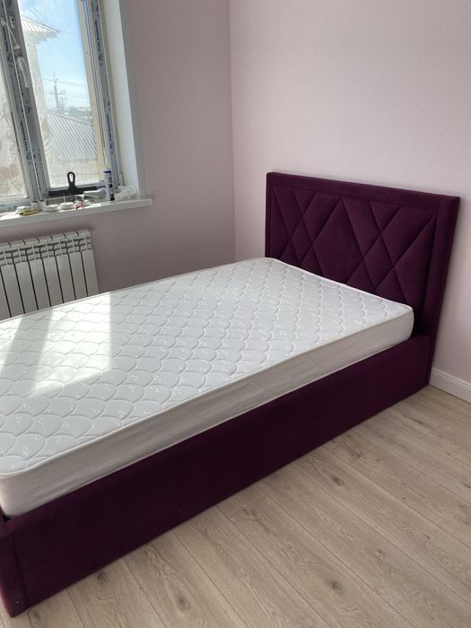 Кровать 120*200 с матрасом