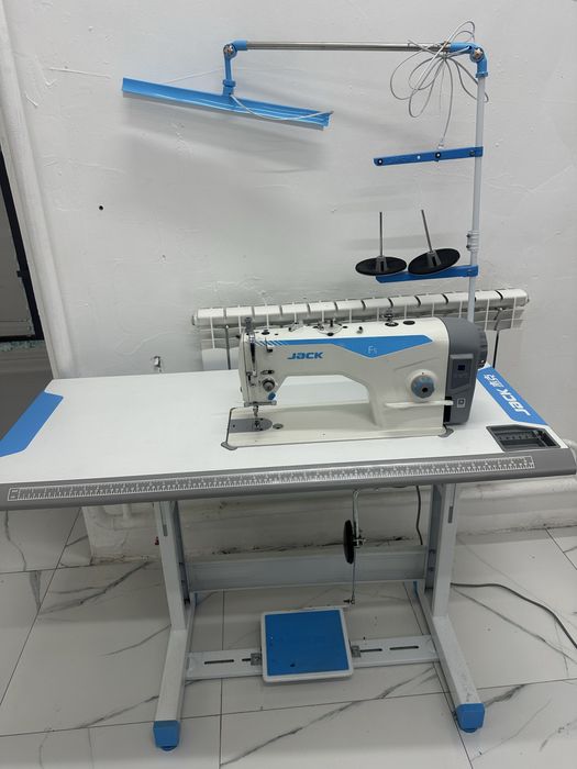 Швейная машинка Jack f5