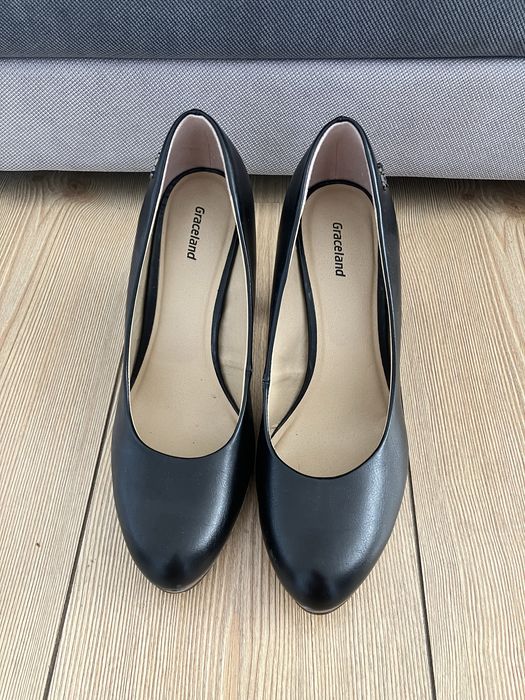 Елегантни кожени обувки 39 ном.”Graceland”