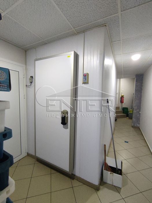Продава се Магазин в Варна, Младост 1 - 140 кв.м за 2500 €/кв.м - Снимка #2