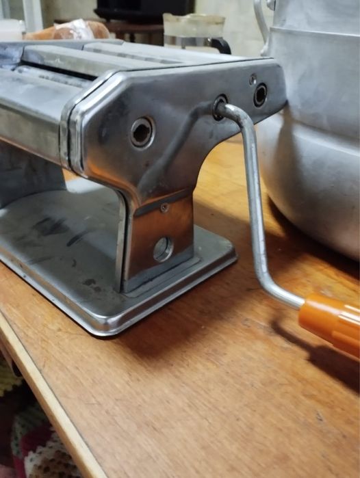 Продам лапшерезку