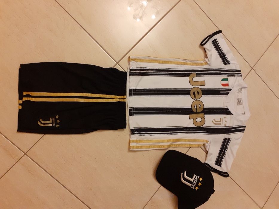 Екип + Калци Роналдо и Меси сезон 20/21г Ново Комплект НОВО