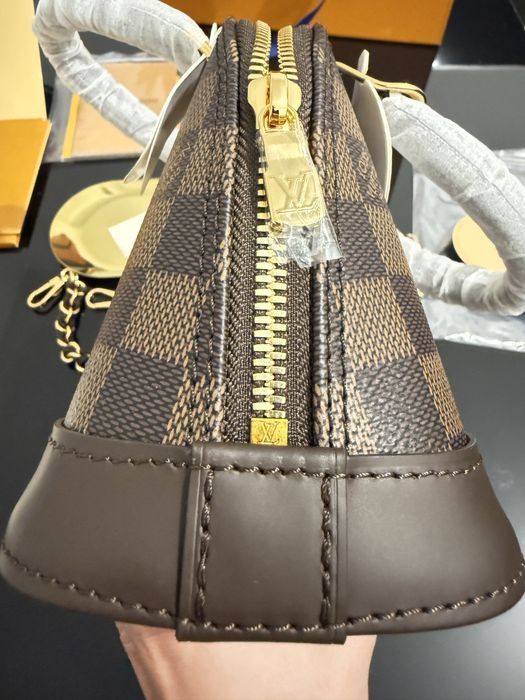 Geanta Louis Vuitton Alma BB - in stock !