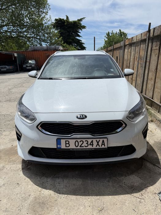 KIA CEED SW 2019 г. Дизел 136к. Автоматик.