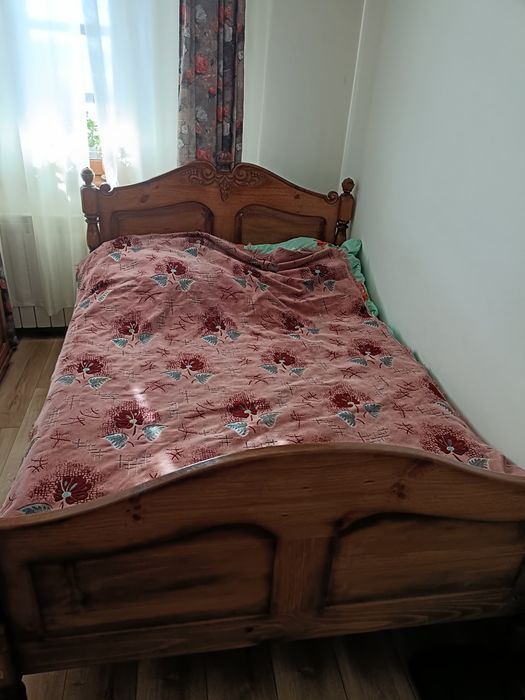 Vind dormitor lemn masiv