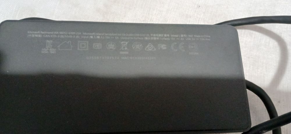 Docking Station Microsoft Surface 1661, 4K

 FARA sursa de alimentare