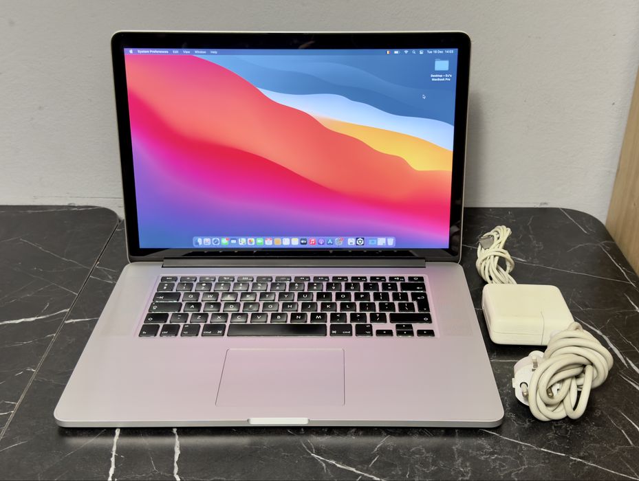 MacBook Pro i7/2.2Ghz Quad-Core- 15" Retină-16 GB RAM an 2014