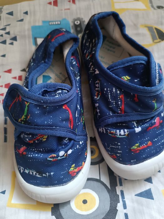 Детски пантофи 25,27,28,31 номер