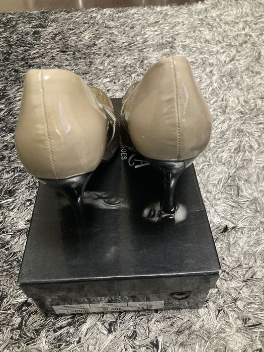 Дамски обувки 10лв.