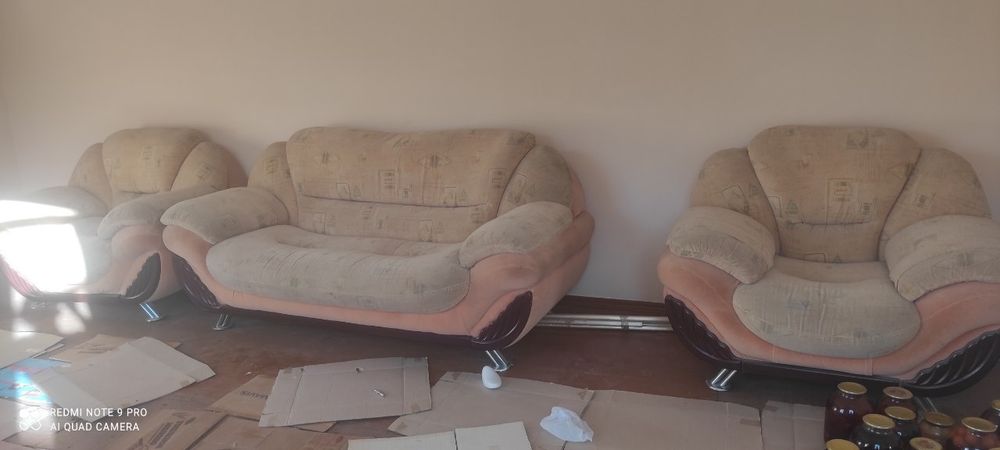 Диван и кресло заводской.