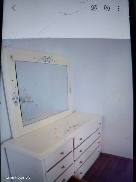 Продам срочно спальный гарнитур