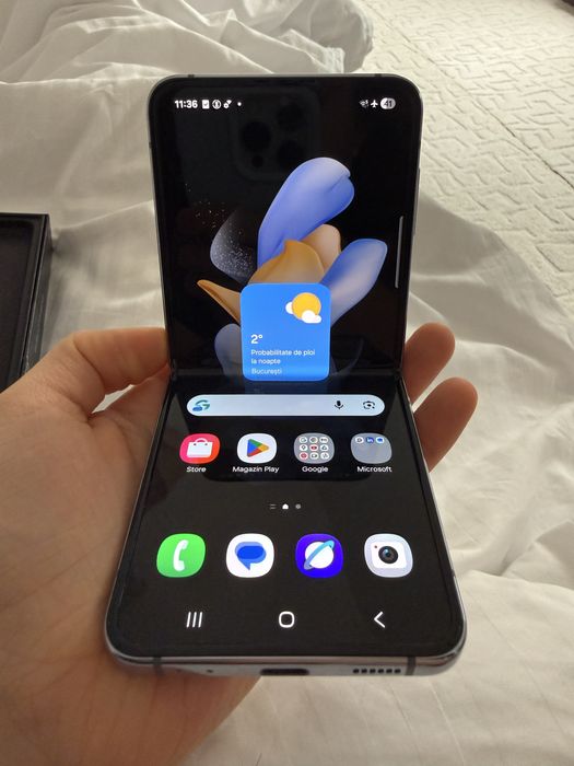 Samsung Galaxy Z Flip 4