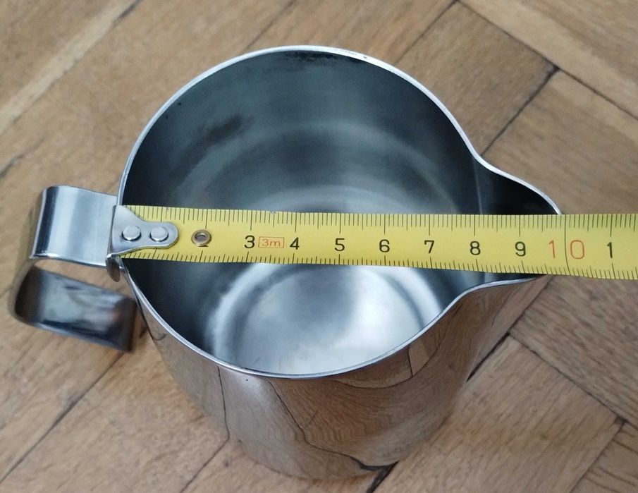 Кана за разпенване на мляко от масивна неръждаема стомана. 500 мл.