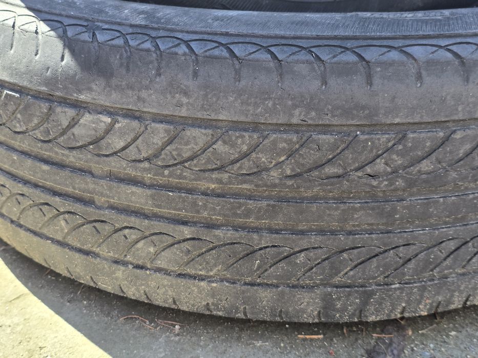 Две летние шины 215/65/R15