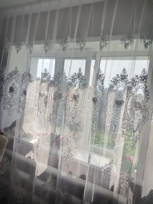 Продам готовую тюль на окно.