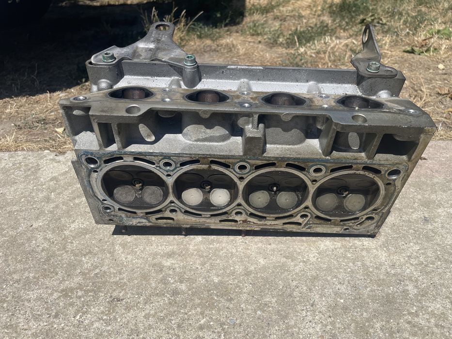 Vand dezmembrez motor vw golf BCA 1.4 benzina chiuloasa axa came egr..