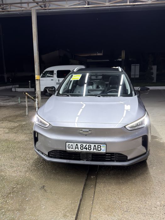 Geely GeometryC 2022