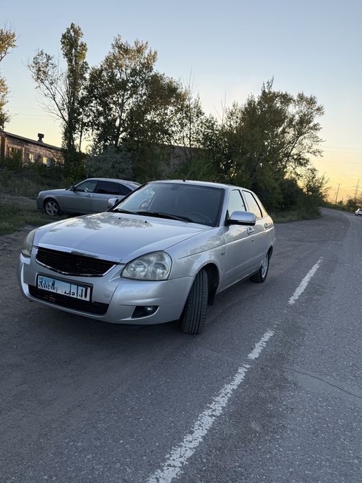 Продаю приору 2012 года