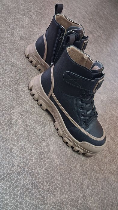 Ботинки на девочку