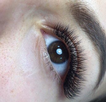 Наращивание ресниц