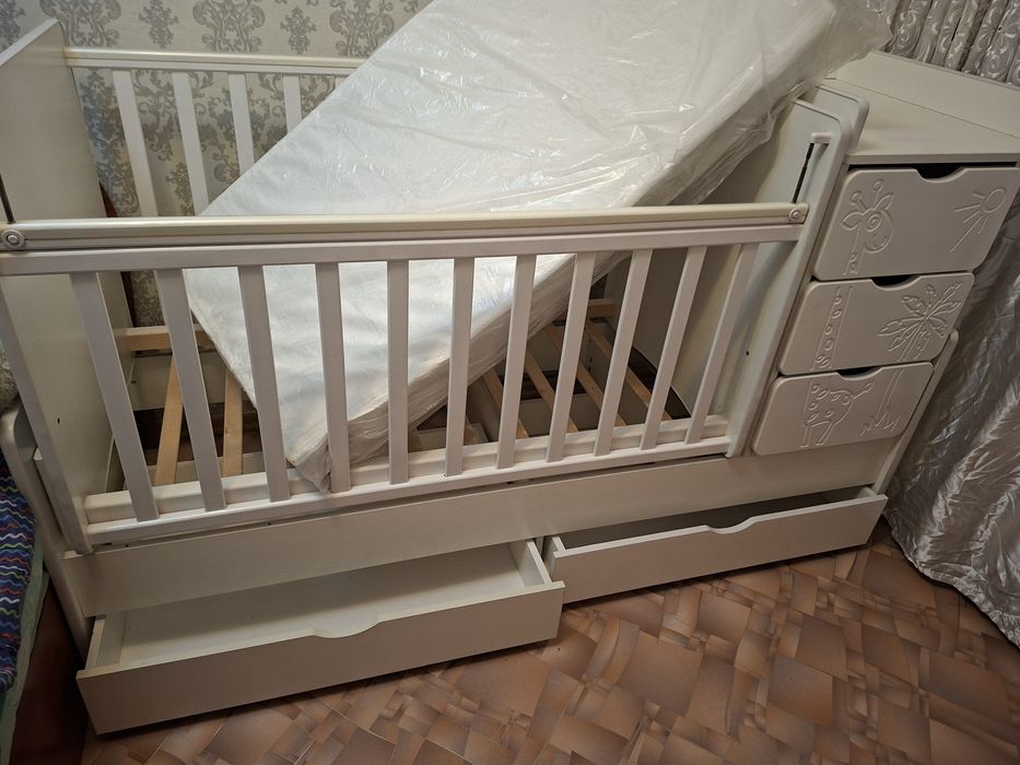 Детская кровать продам